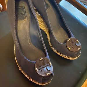 GUC TORY BURCH Espadrille Wedges Navy Size 9 CUTE!